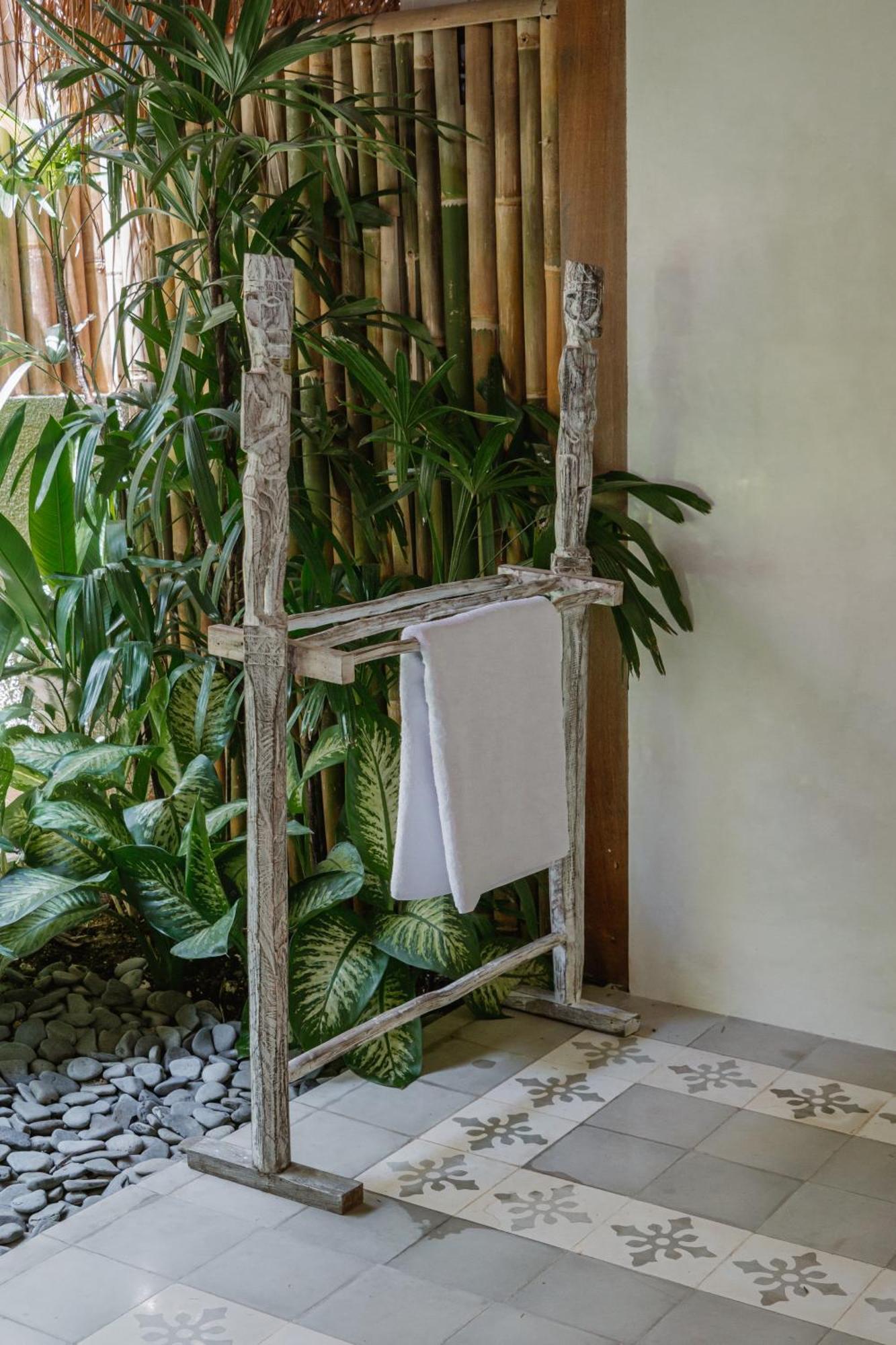 Gypsea Bali Hotel Uluwatu Exterior foto