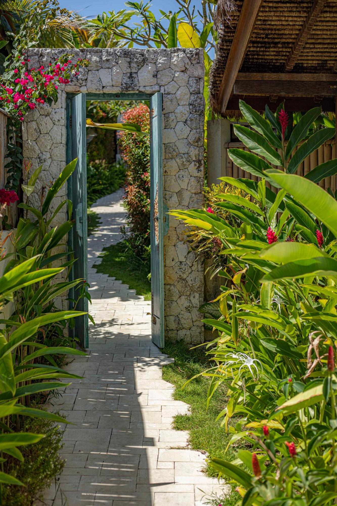 Gypsea Bali Hotel Uluwatu Exterior foto
