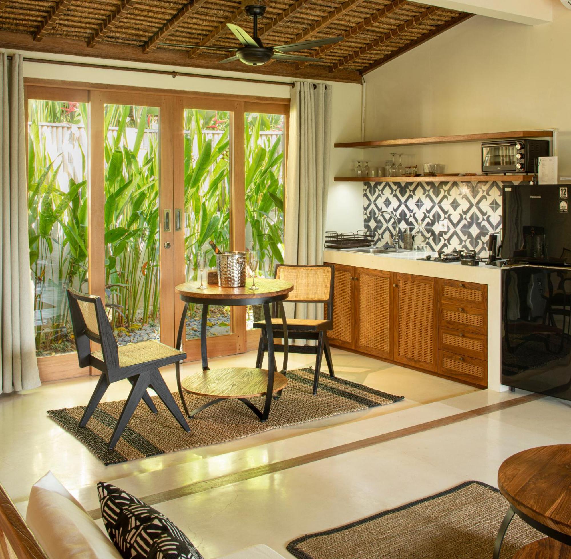 Gypsea Bali Hotel Uluwatu Exterior foto